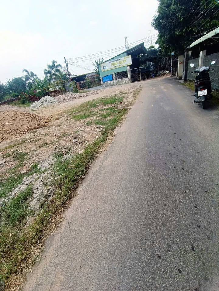 Đất nền Tân Hải Phú Mỹ 6700m² giá 1.98 tỷ - Vị trí an ninh, thuận lợi giao thông!