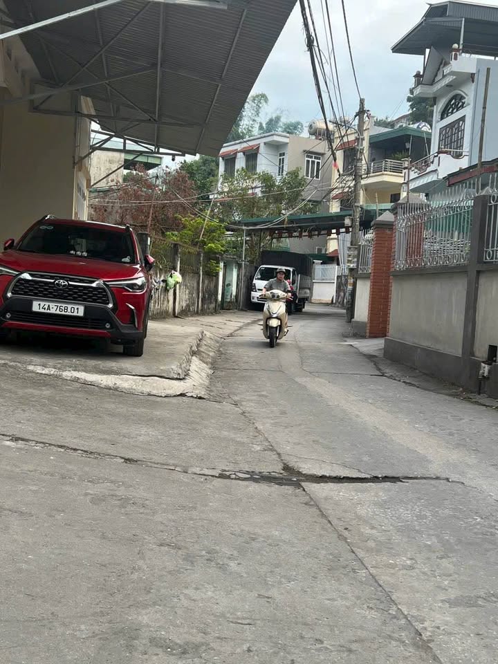 Đất bán tại Hà Lầm, Hạ Long 117.5m² - Mặt tiền rộng, giá tốt!