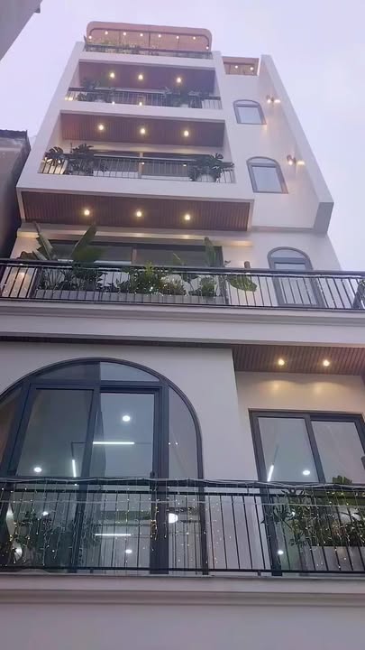 Nhà riêng Thạch Bàn 46m² giá 11 tỷ - Thiết kế hiện đại, sẵn sàng ở!