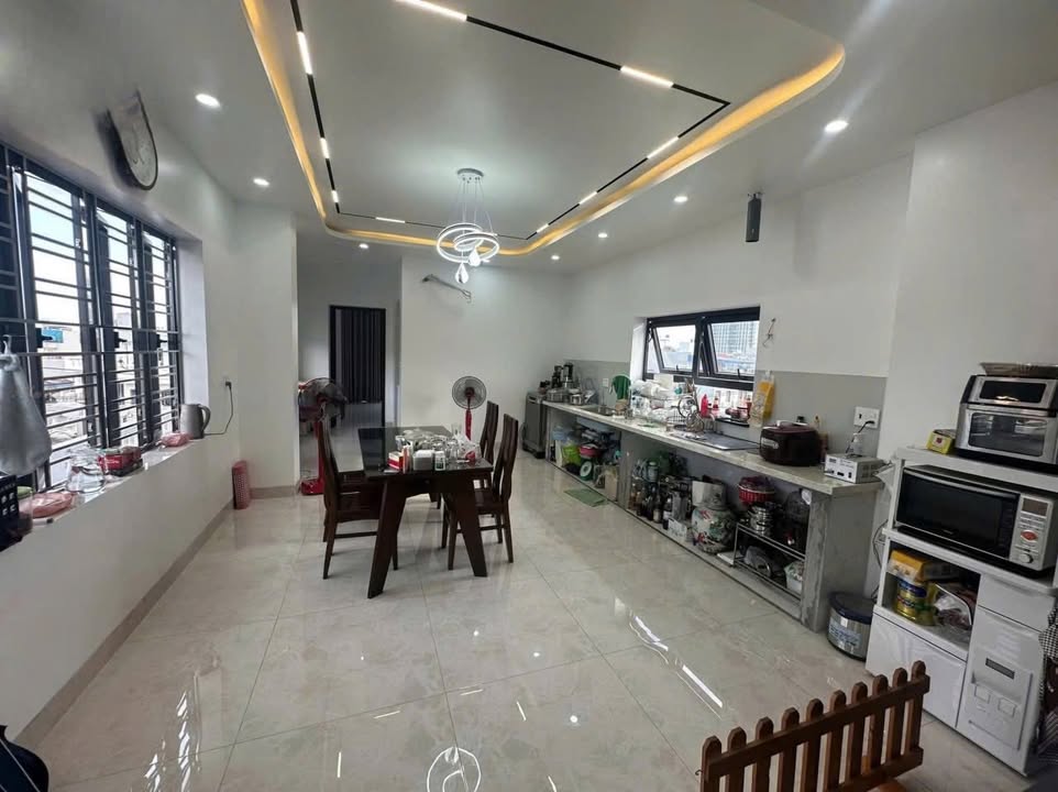 Nhà mặt tiền Thiên Lôi, Hải Phòng 90m² giá 35 triệu - Thiết kế 5 tầng mới đẹp!