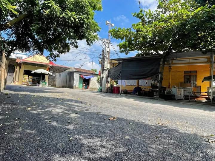 Đất thổ cư 104m² Hòa Thạch - Sổ hồng chính chủ, giá 2 tỷ - Đường ô tô rộng rãi!