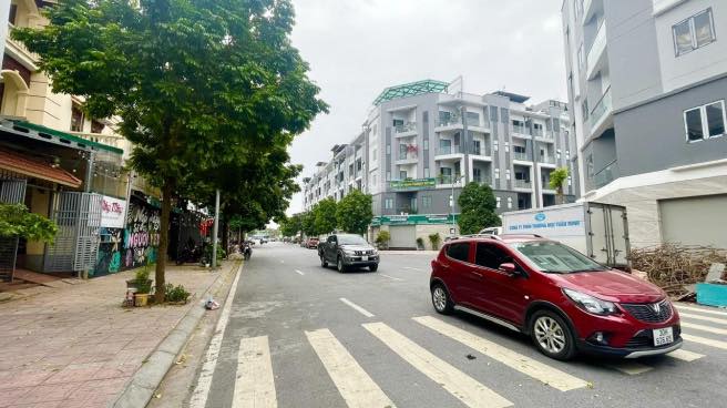 Đất phân lô Thượng Thanh, Long Biên 68m² giá 12.9 tỷ - Cơ hội đầu tư độc quyền!