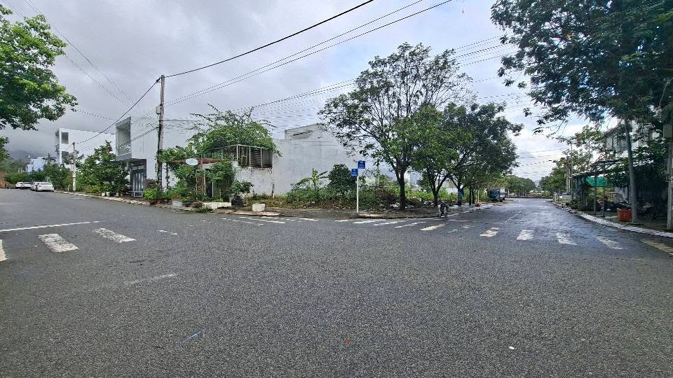 Đất TĐC Hòn Rớ 83,5m² giá 5,68 tỷ - Sổ hồng xây dựng tự do!