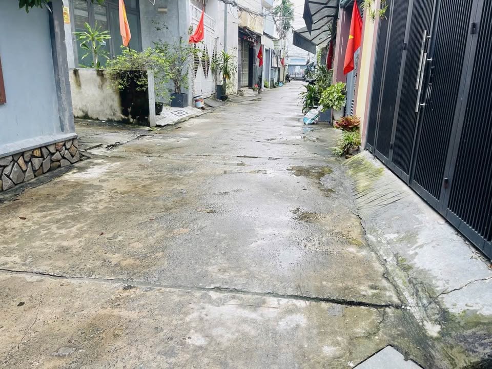 Nhà lô góc Nguyễn Mộng Tuân 50m² giá 3.XX tỷ - Đầu tư sinh lời ổn định!