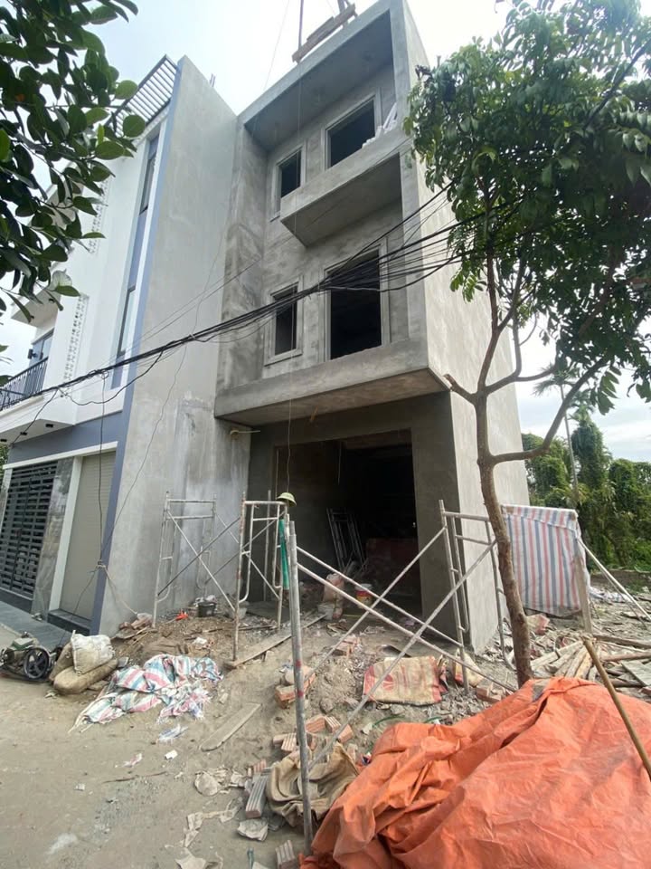 Nhà độc lập mặt ngõ gần chợ Kiều Trung, Hồng Thái, An Dương, 55m² giá 2.3 tỷ - Ô tô tận cửa!