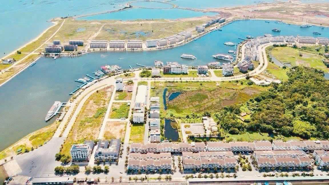 Shophouse Khu E04 Đảo Ngọc Tuần Châu 108m² giá 8 tỷ - Đầu tư sinh lời ngay!