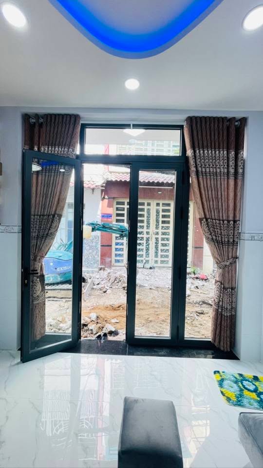 Nhà bán phường 10 Tân Bình 21.7m² giá 4.15 tỷ - Hẻm xe hơi, thiết kế hiện đại!