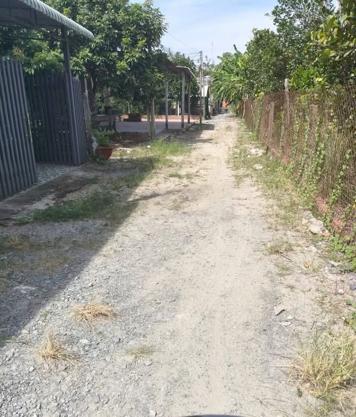 Đất nền Long Hoa Tây Ninh 1037m² giá 600 triệu - Cơ hội đầu tư hiếm có!