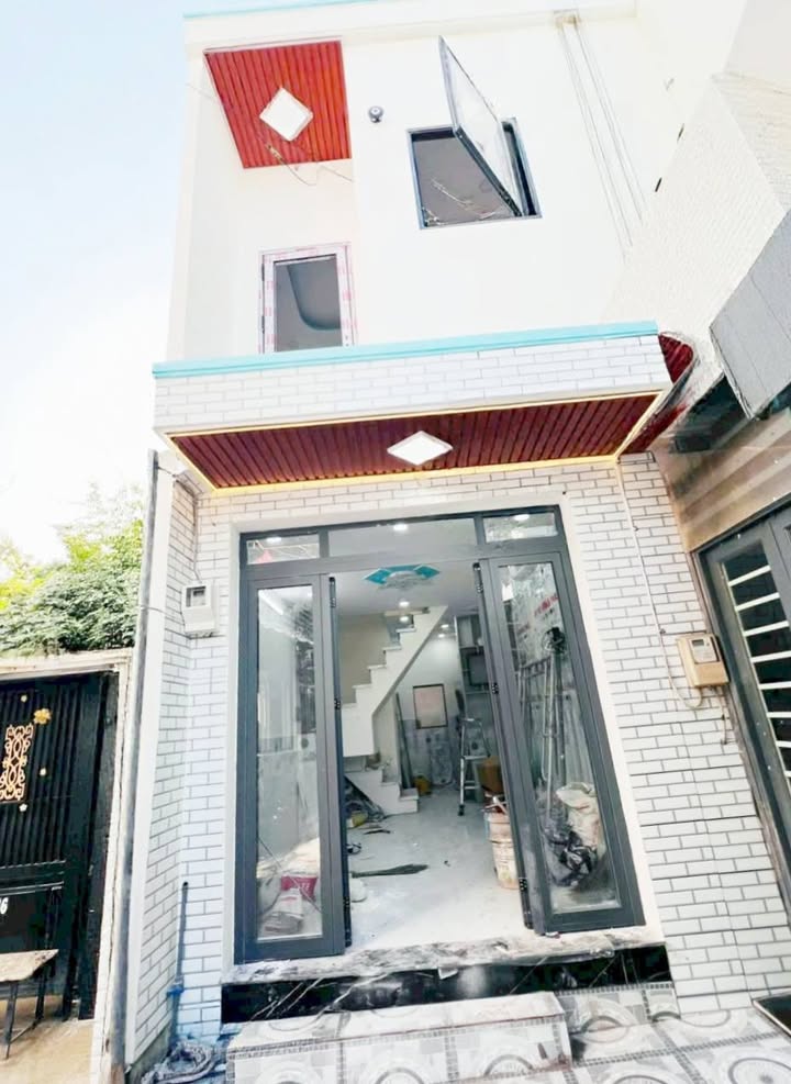 Nhà mặt tiền hẻm xe hơi Huỳnh Tấn Phát 24m² giá 1.69 tỷ - Kinh doanh thuận lợi!