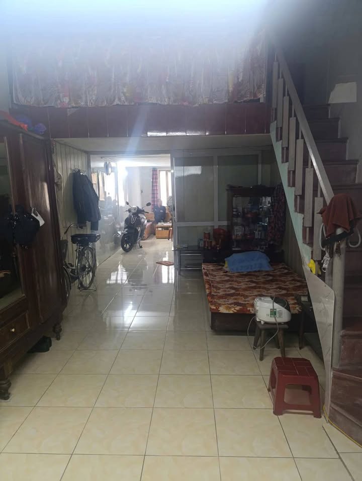 Bán nhà mặt đường Vũ Chí Thắng 70m² giá 4.35 tỷ - Nhà nở hậu 2 mặt thoáng