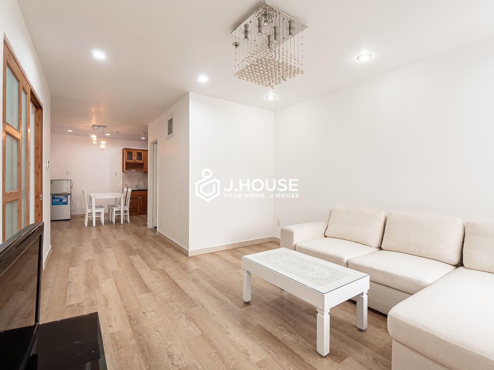 Căn hộ 2 phòng ngủ tại quận 3 - 80m² giá 19 triệu/tháng - Địa điểm lý tưởng cho cuộc sống tiện nghi!