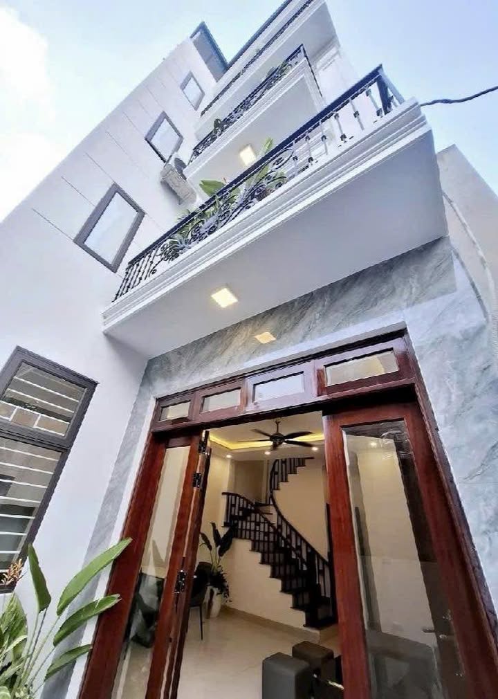 Nhà riêng Thạch Bàn 48m² giá 8 tỷ - Vị trí vàng, thuận tiện di chuyển!