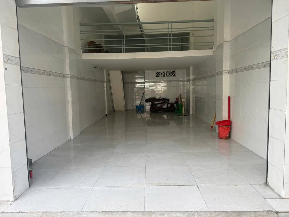 Nhà cho thuê tại Quận 1 - 40m² giá chỉ 20 triệu/tháng - Vị trí đắc địa cho kinh doanh!