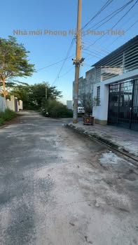 Nhà mặt tiền nhựa Phong Nẫm, Phan Thiết 100m² giá 1.45 tỷ - Full nội thất sang trọng!