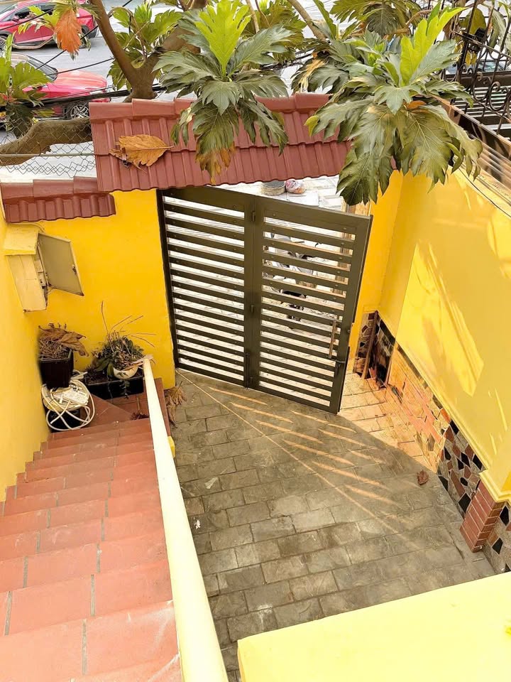 Nhà mặt tiền Hoàng Hoa Thám, Tân Bình 102m² giá 25.9 tỷ - Đầu tư sinh lời lý tưởng!