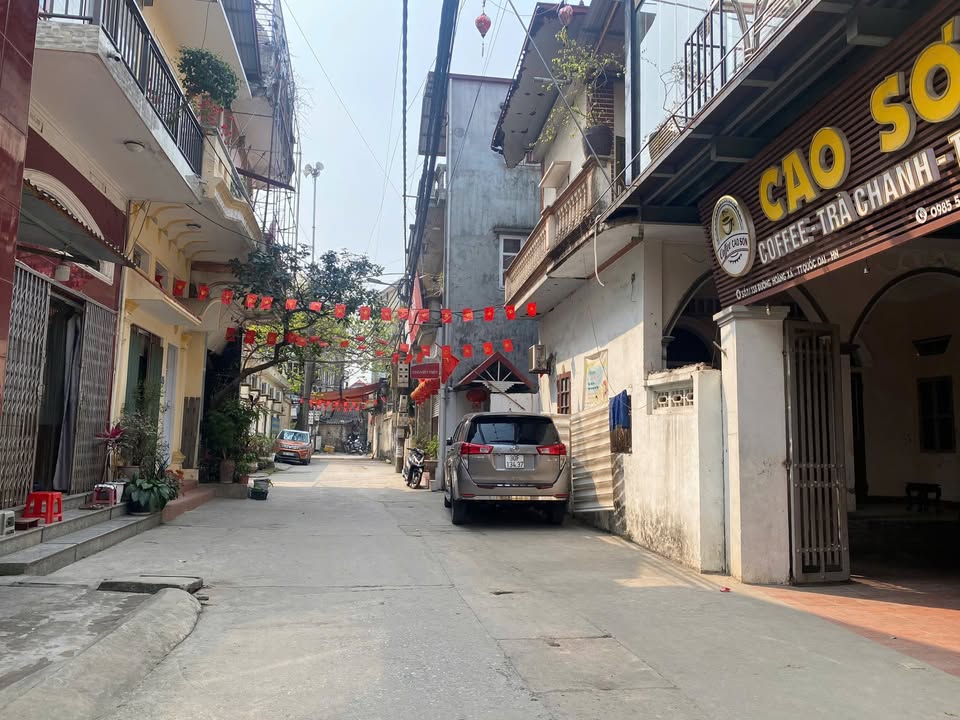 Đất thổ cư Quốc Oai 55m² giá 3 tỷ - Đường ô tô tránh, gần ga Metro!