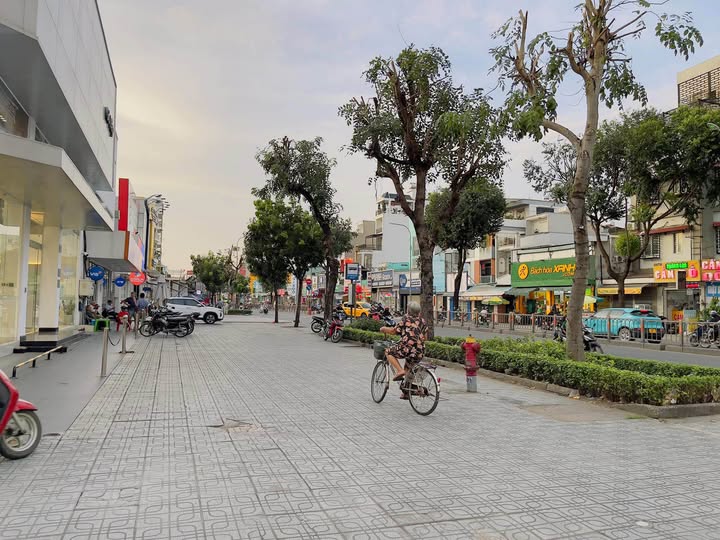 FrontHouse mặt tiền đường Quang Trung, Gò Vấp 34m² giá 5.5 tỷ - Kinh doanh thuận lợi!