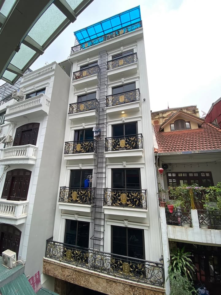 Nhà phố Hồ Tùng Mậu Bắc Từ Liêm 70m² giá 24.5 tỷ - Kinh doanh đỉnh cao!