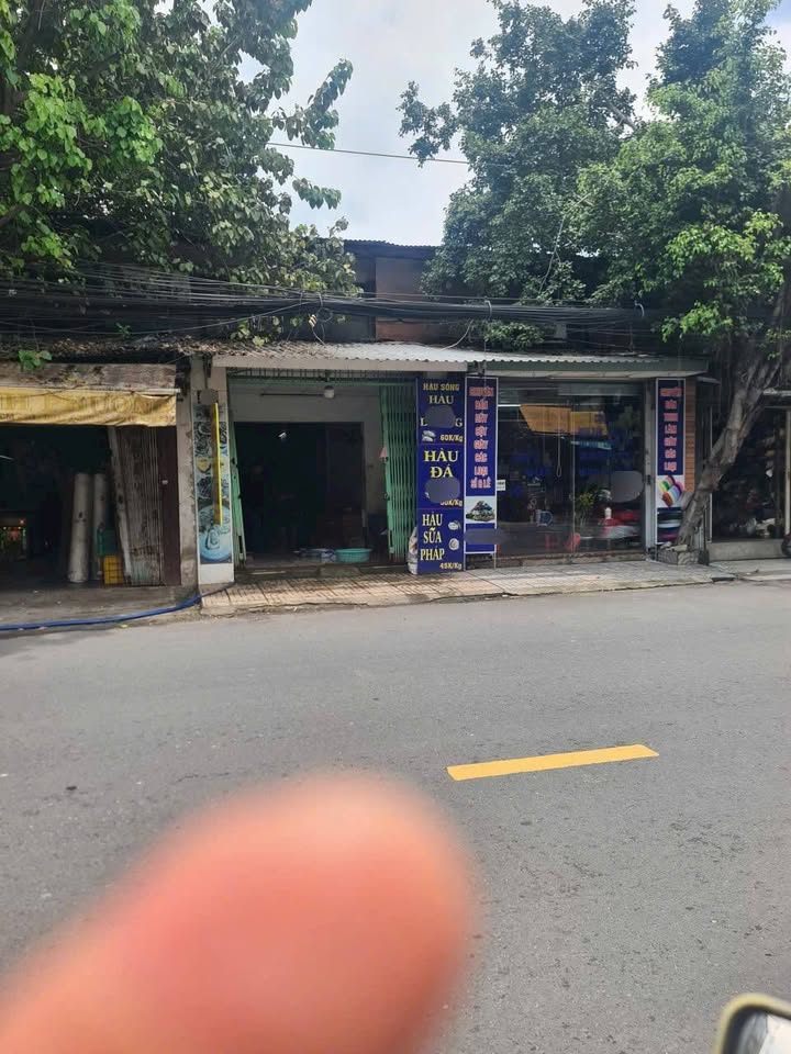Nhà mặt tiền kinh doanh Đường Âu Cơ, Quận Tân Bình, 100m² - Giá chỉ 13.5 tỷ!