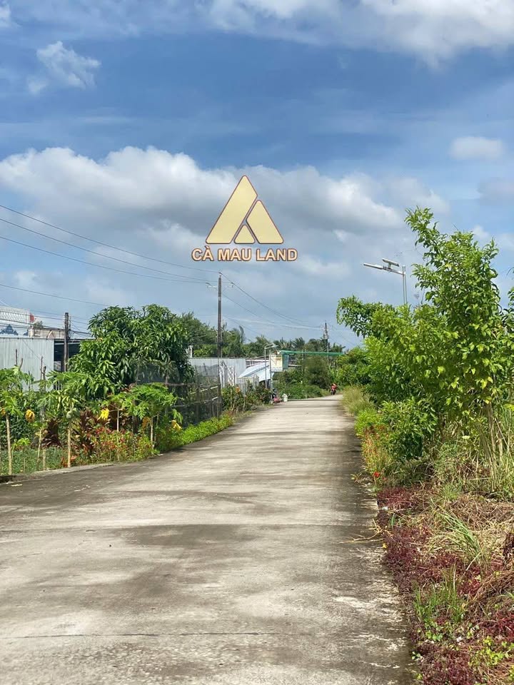 Đất thổ cư 1700m² tại Phường Lý Văn Lâm, Cà Mau giá chỉ 130 triệu - Sổ hồng riêng sang tên ngay!