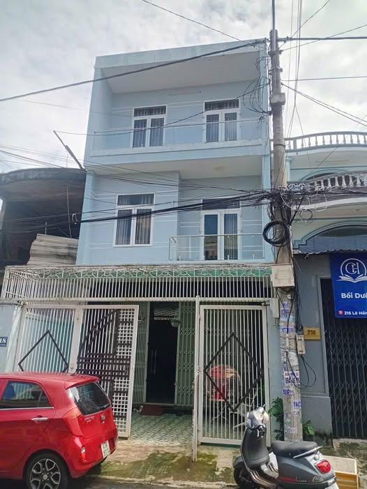 Nhà 3 tầng mặt tiền Lê Hồng Phong, Buôn Ma Thuột 60m² giá 5.5 tỷ - Đầu tư sinh lời ngay!
