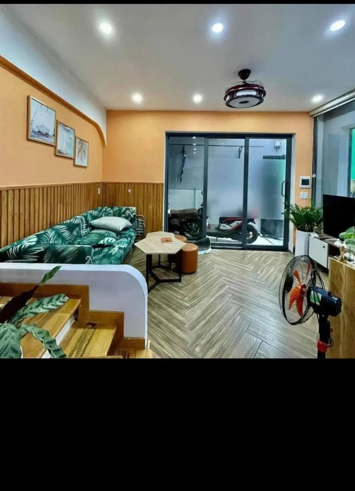 Nhà đẹp 2 tầng đường Phan Chu Trinh 43m² giá 3 tỷ - Đầu tư sinh lời!