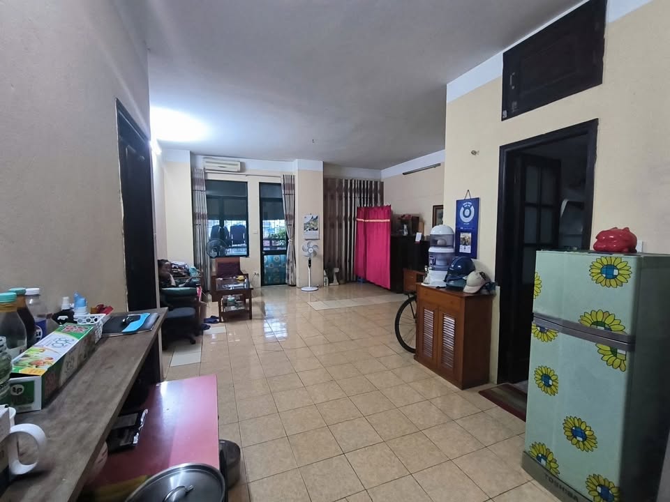 Chung cư A3B Thanh Nhàn 80m² giá 3 tỷ - Tầng đẹp, view phố thoáng đãng!