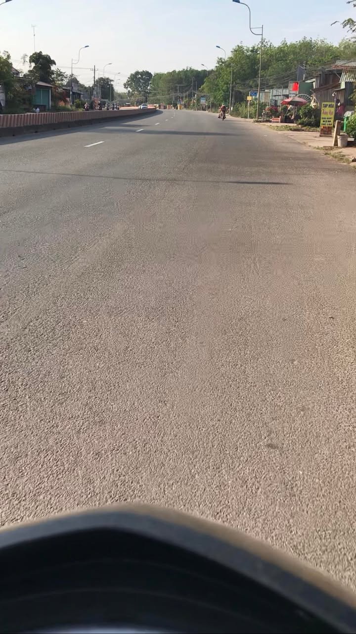 Nhà cấp 4 mặt tiền DT741, Phú Giáo, 150m² giá 1.75 tỷ - Gần trường học, tiện ích xung quanh đa dạng!