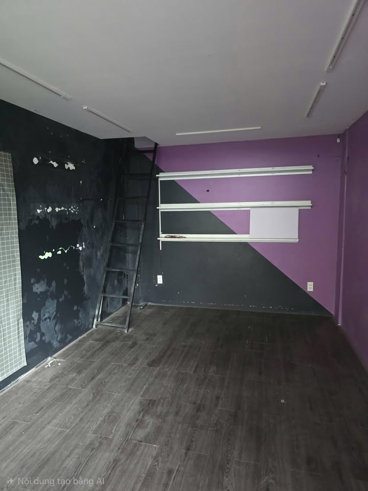 Cho thuê mặt bằng gác lửng 30m² đường Tố Hữu, Hải Châu - Không thể bỏ lỡ!