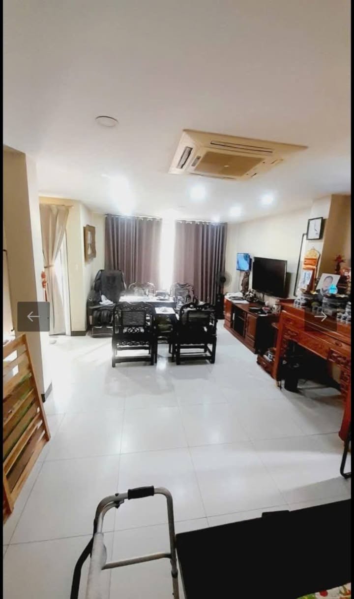 Căn hộ dịch vụ Hiệp Bình Chánh 135m² giá 18 tỷ - Doanh thu 40 triệu/tháng!