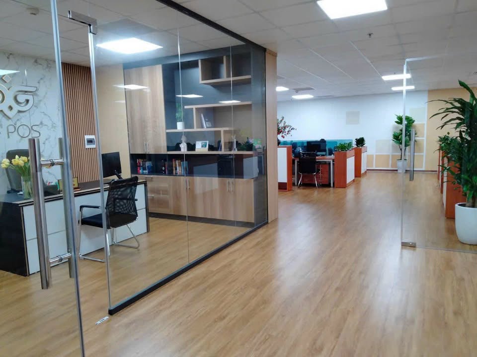 Văn phòng cho thuê tại quận Bắc Từ Liêm 800m² - Nội thất mới, vào làm ngay!