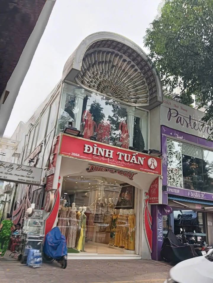 Nhà góc 3 mặt tiền đường Pasteur, quận 3, diện tích 102.8m² - Tiềm năng kinh doanh cao!