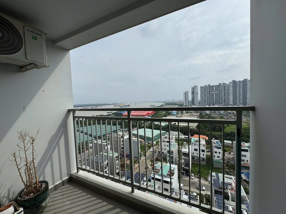 Căn hộ Q7 Riverside quận 7 70m² giá 4.3 tỷ - View sông tuyệt đẹp!