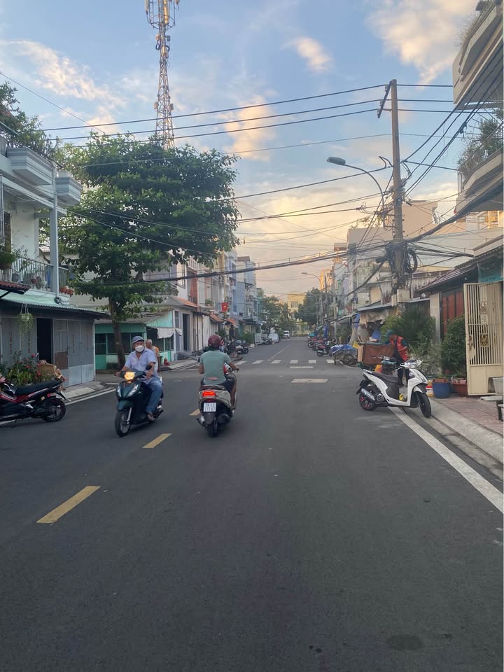 Nhà nguyên căn 47 đường 17, quận 8, 52m² giá 11 triệu - Ô tô vào tận nơi!