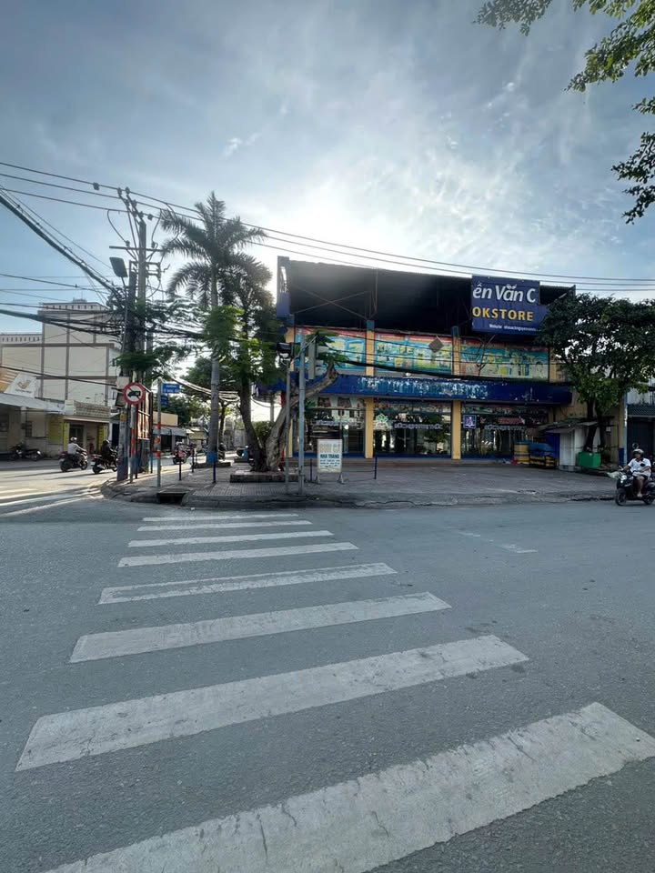 Nhà cho thuê mặt tiền Tô Ngọc Vân, Thủ Đức 560m² - Vị trí đắc địa, thích hợp kinh doanh!