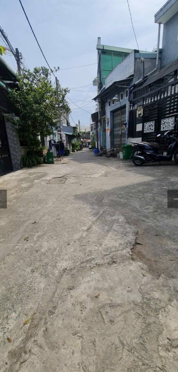 Nhà 5 Tầng Đường Số 11 Linh Xuân 72m² giá 3.6 Tỷ - Hẻm Xe Hơi Rộng Rãi!