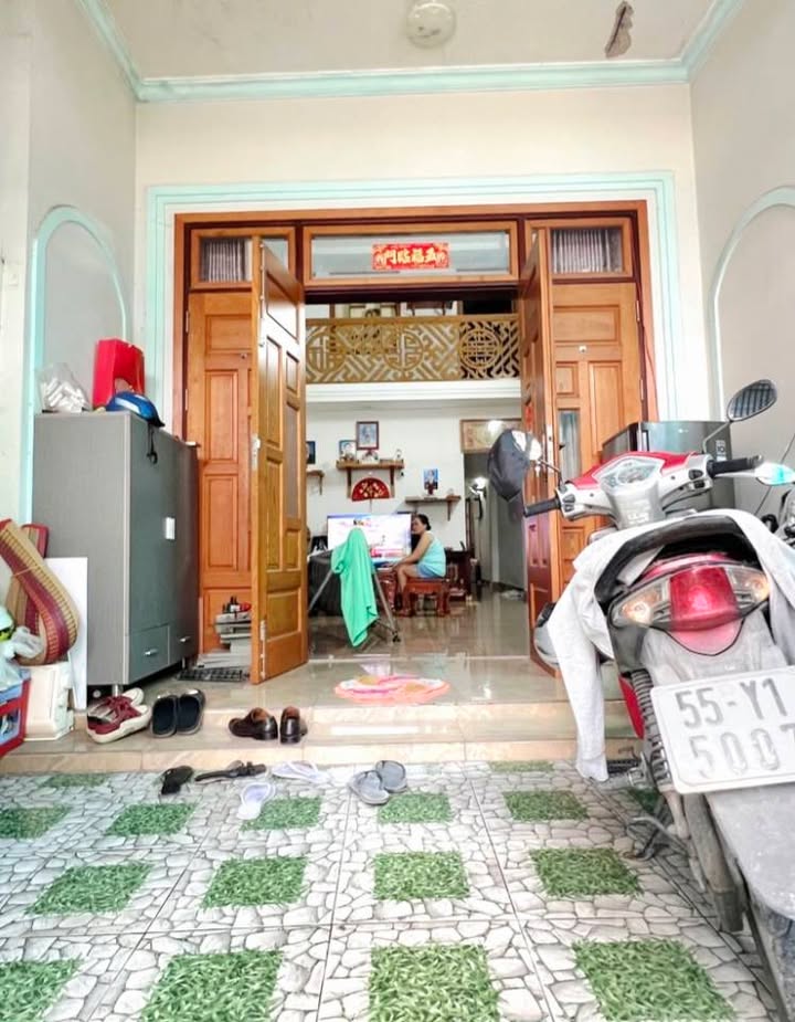 Nhà riêng Trương Thị Hoa, Quận 12, 80m² giá 5.6 tỷ - Cơ hội hiếm có!