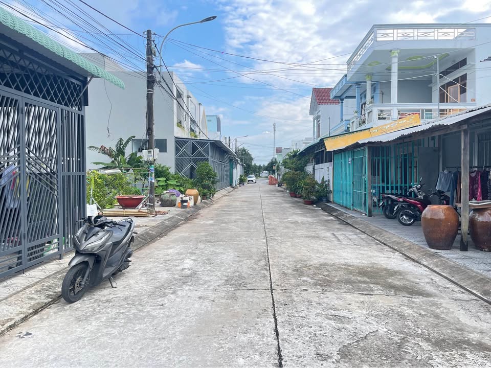 Nhà mặt tiền đường Nguyễn Cảnh Dị, Rạch Giá 95m² giá 2.65 tỷ - Tiện kinh doanh & ở ngay!