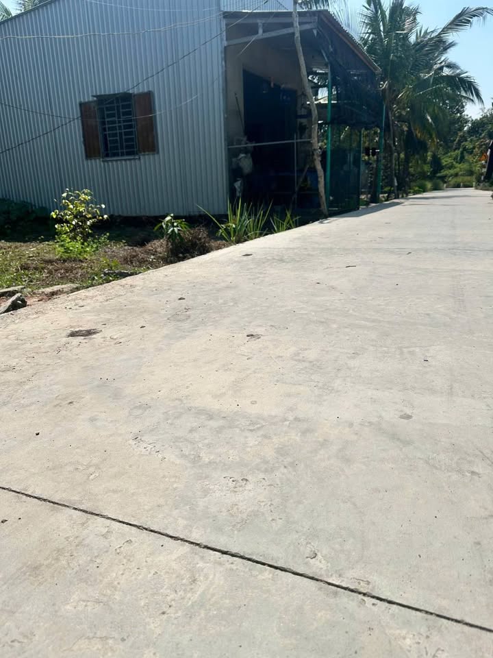 Đất nền mặt tiền đường Hùng Vương nối dài 146m² giá 1.35 tỷ - Cơ hội đầu tư tuyệt vời!