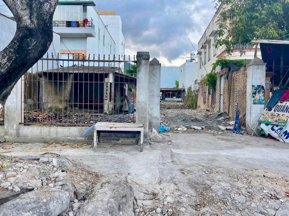 Đất mặt tiền Nguyễn Tất Thành Nha Trang 409m² giá 7.16 tỷ - Kinh doanh đắc địa!