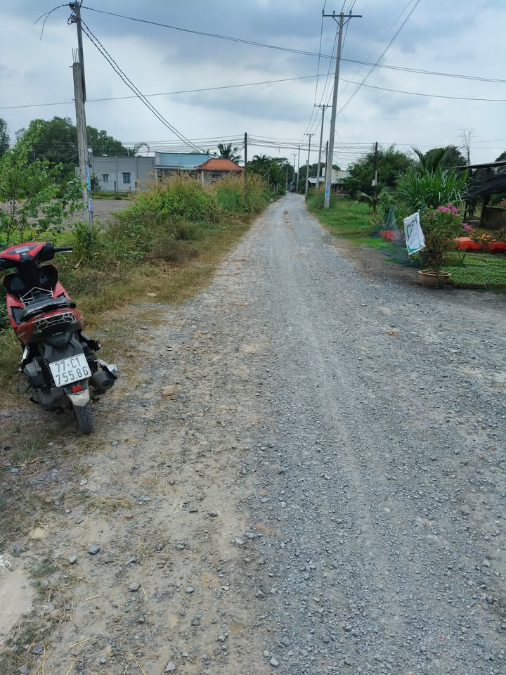 Đất nền Đức Hòa Thượng Long An 216m² giá 1.5 tỷ - Sổ hồng chính chủ!