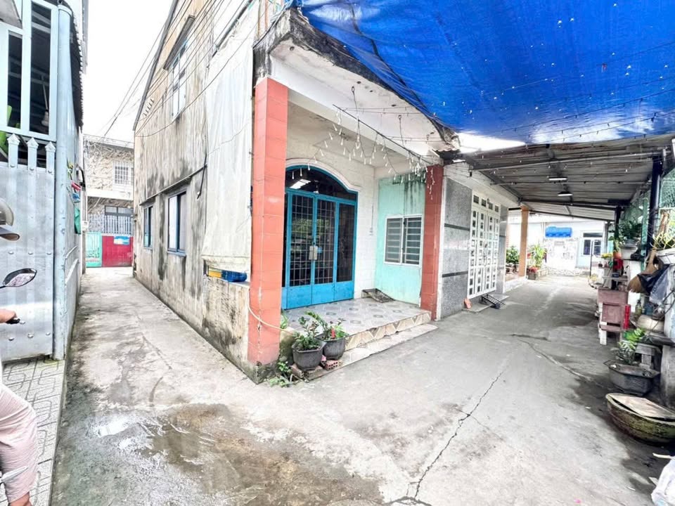 Nhà cấp 4 Phường Tân Vạn 42m² giá 1.5 tỷ - Sổ hồng riêng, thương lượng ngay!