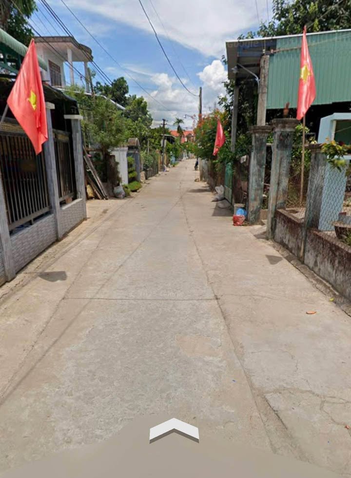 Nhà gác lửng Hòa Khánh Nam 77m² giá 1.9 tỷ - Gần đường ô tô, tiện nghi hoàn hảo!