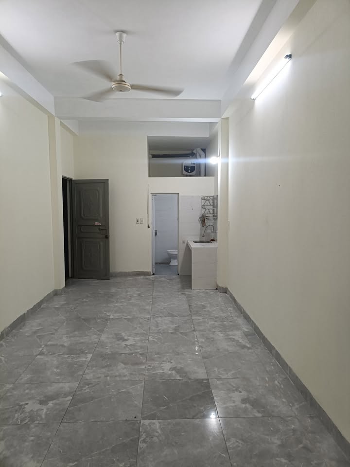 Chính chủ cho thuê CCMN đường Bằng Liệt 27m² - Nội thất đầy đủ, giá tốt!
