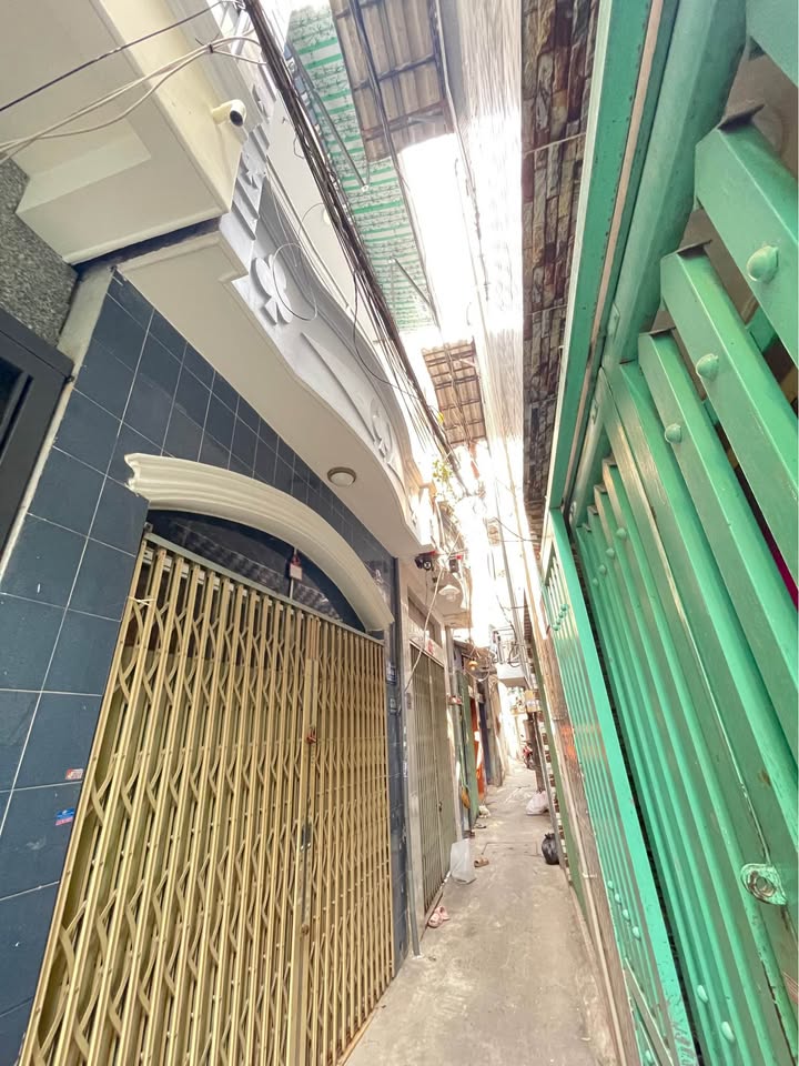 Nhà bán đường Lương Văn Can, quận 8, 21m² giá 2.42 tỷ - Sổ hồng riêng, hẻm thông thoáng!