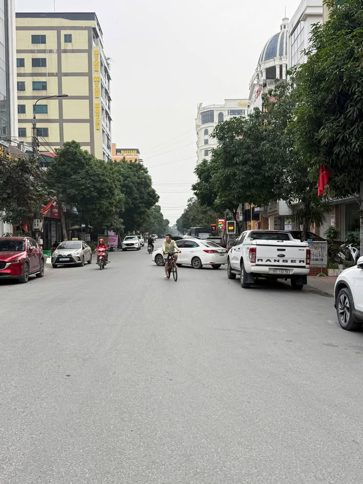 Đất mặt tiền đường Nguyễn Khánh Toàn, Đồng Văn 160m² - Cơ hội đầu tư tuyệt vời!