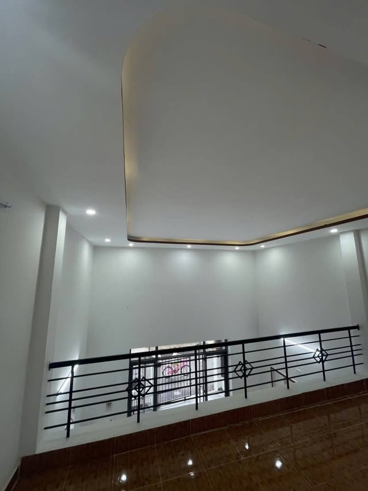 Nhà 2 tầng kiệt ô tô Đà Sơn 1, Liên Chiểu, Đà Nẵng 106m² giá 3,65 tỷ - Cơ hội sở hữu tuyệt vời!