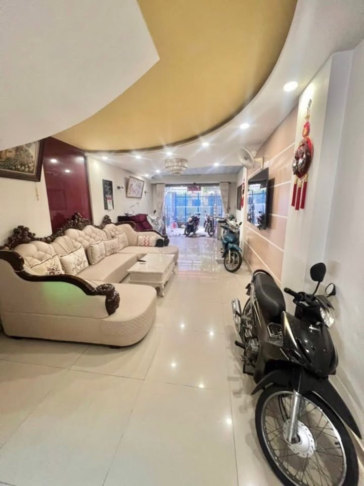 Nhà đẹp quận 8, Nguyễn Thị Tần 106m² giá 13.5 tỷ - Ô tô vào tận nhà!