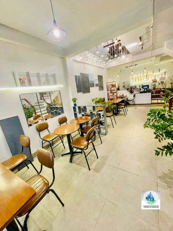 Cho thuê FrontHouse Ngọc Lâm 50m² giá 45 triệu - Vị trí đắc địa, tiện kinh doanh!