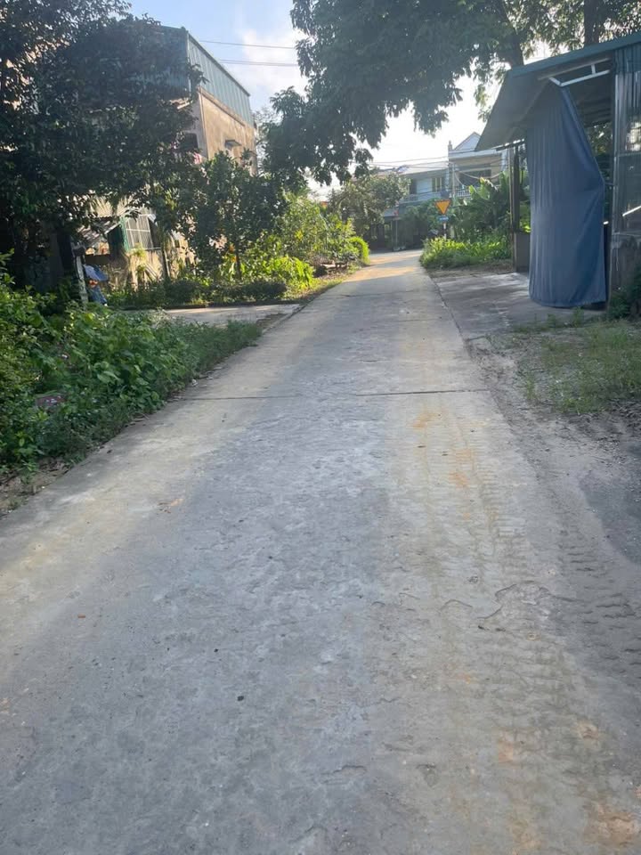 Đất nền Tràng Đà Tuyên Quang 150m² giá 100 triệu - Sổ hồng chính chủ, ngay trạm xá!